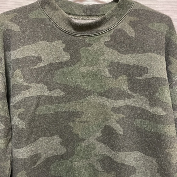 O’NEIL | Camo | Crewneck| Long Sleeve| Sweatshirt | Size S - Picture 5 of 13